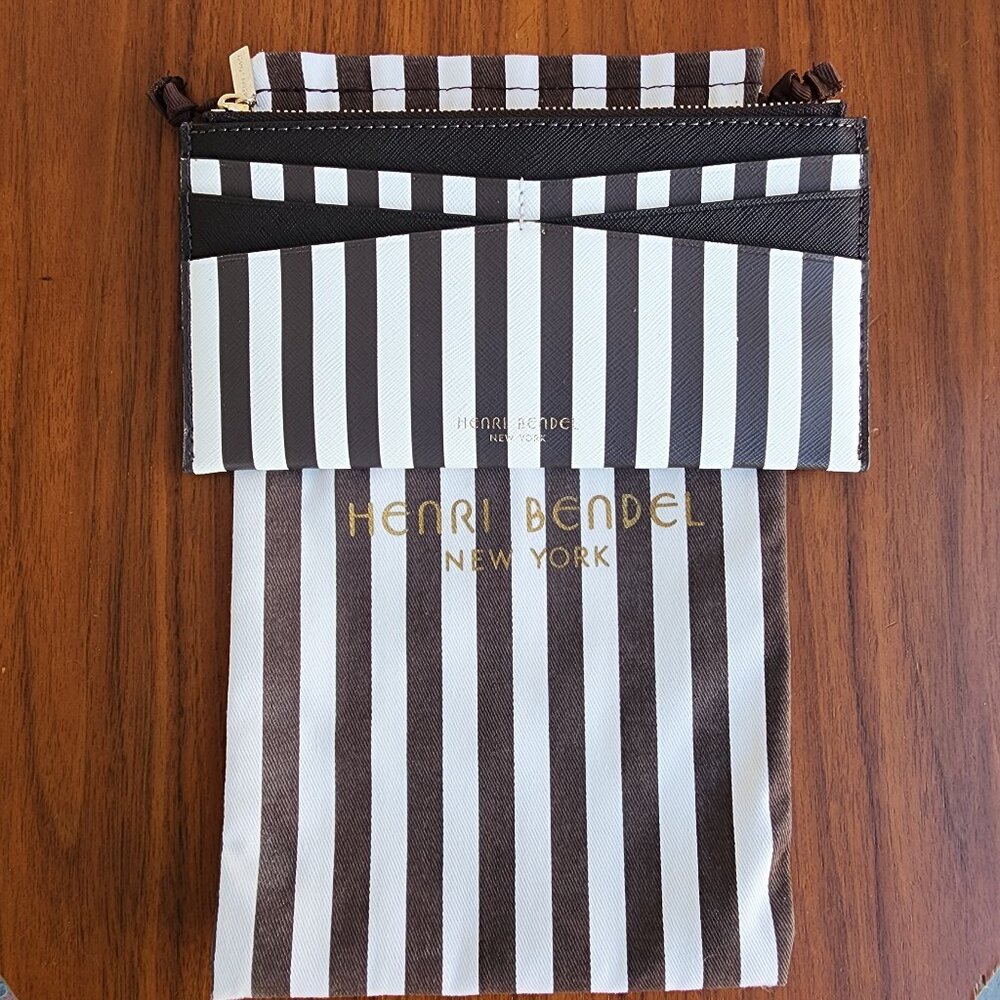 NWOT Henri Bendel West 57th Centennial Stripe Banklet Wallet with Dustbag